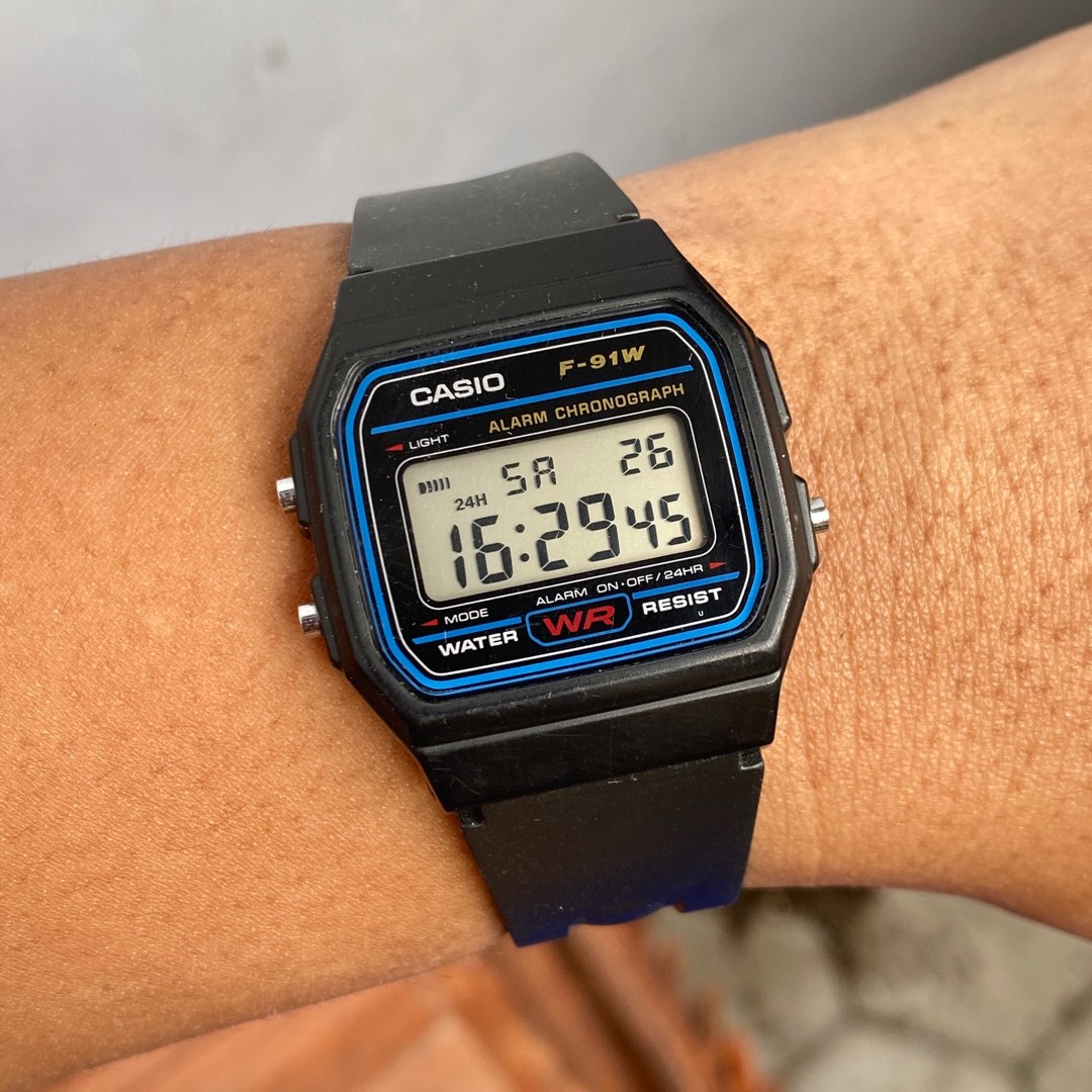 F 91w Casio Digital Watch 1980s Casio CASIO Collection Men Digital