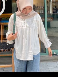 (Kategori: ) berada di . Dikirim oleh preloved_bymeh (ID iklan 1332839069, Gambar 1). Deskripsi: .