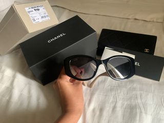 (Kategori: ) berada di . Dikirim oleh butikcantique (ID iklan 1332873217, Gambar 1). Deskripsi: .