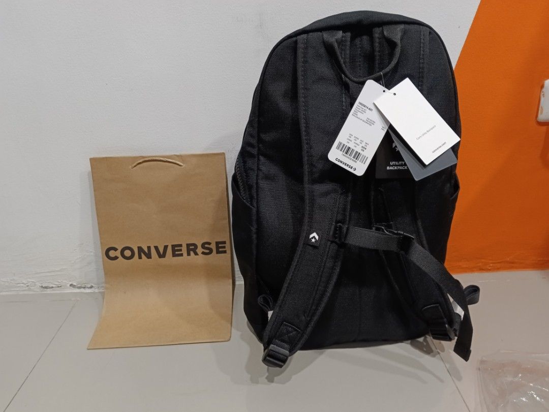 Converse Bag pack utility (Category: Backpacks) located in Taguig. Submitted by zero26570088 (Listing ID 1332913545, Image 2). Description: Converse Bag pack utility brandnew 2700 brandnew taguig area.