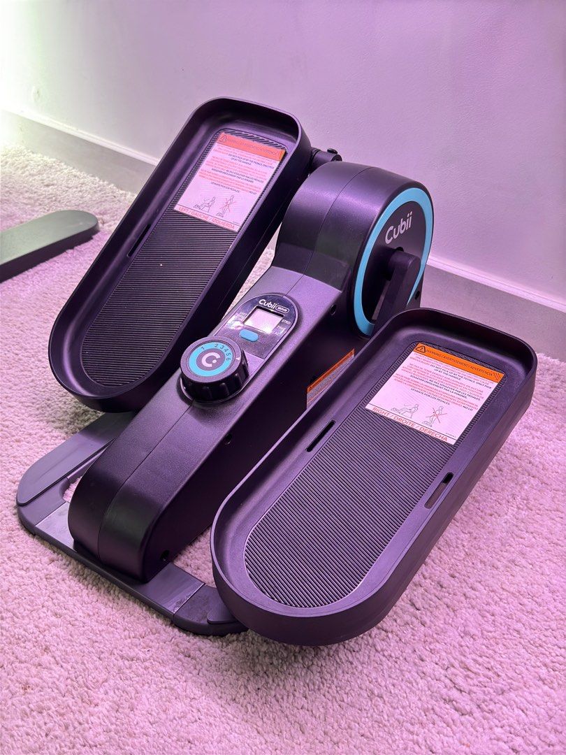 Cubii Move Under Desk Elliptical, Sports Equipment, Exercise
