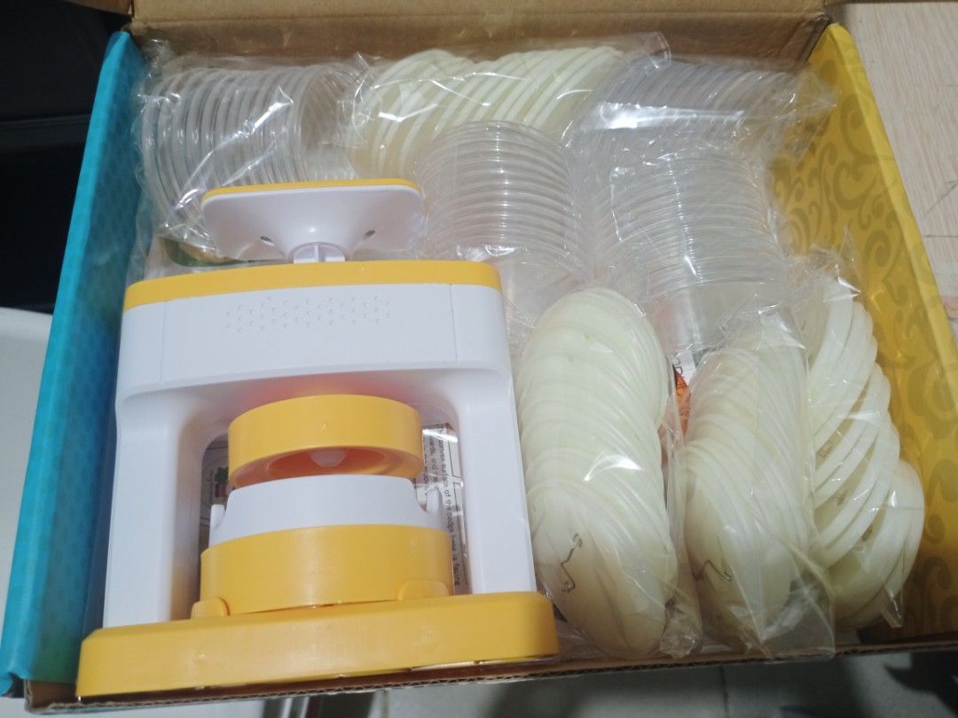 DIY BADGE MAKER (Category: Craft Supplies & Tools) located in Quezon City. Submitted by angeleskang (Listing ID 1332929189, Image 2). Description: diy badge maker bank or gcash payment pick-up or shapi check out.
