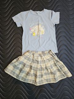 (Category: ) located in . Submitted by pika_wardrobe (Listing ID 1332910361, Image 1). Description: .