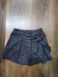 (Category: ) located in . Submitted by pika_wardrobe (Listing ID 1332909988, Image 1). Description: .