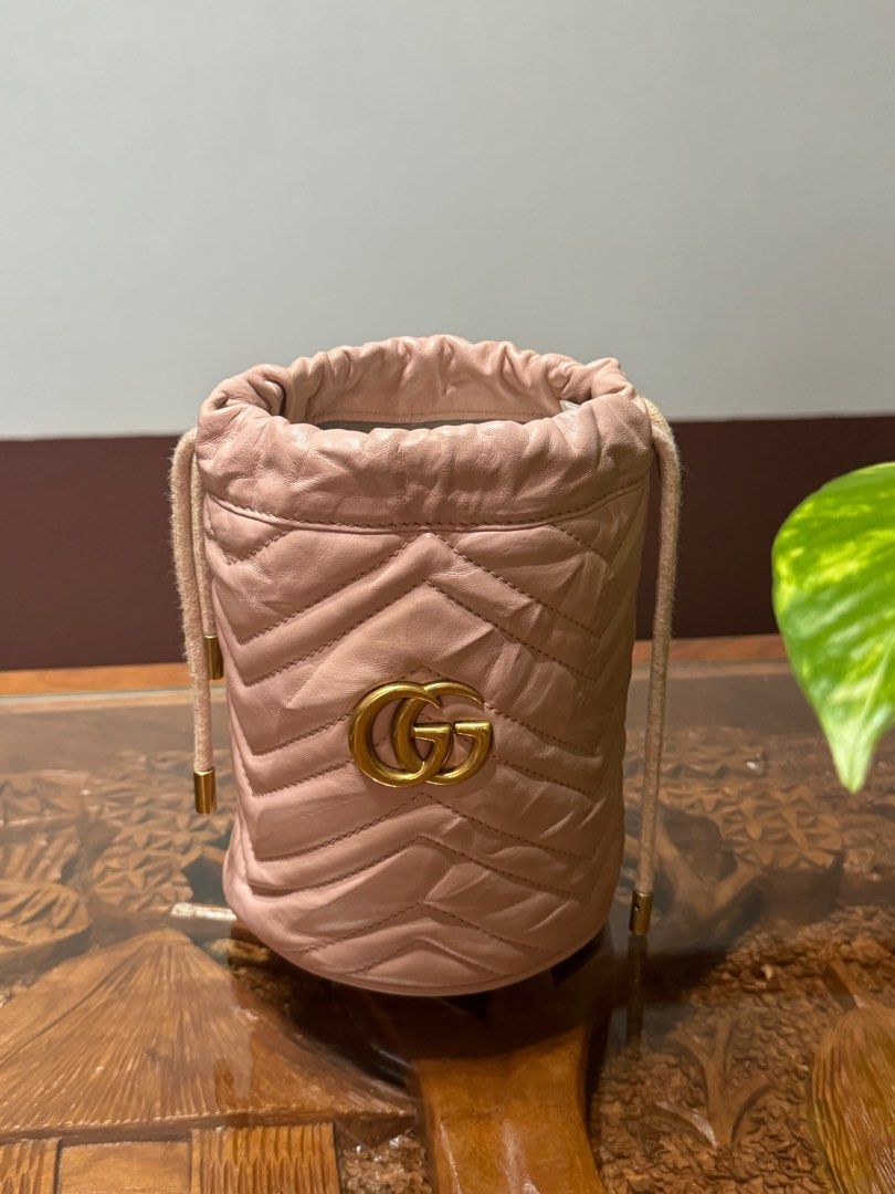 Gucci marmont bucket bag top