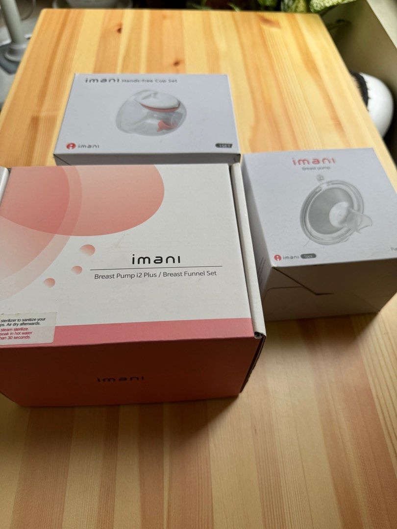 Imani Breast Pump i2 Plus (Category: Breastfeeding & Bottle Feeding) located in Taguig. Submitted by sedpsk (Listing ID 1332822760, Image 1). Description: Imani i2 Plus Valve - used 3 protector - 2 used and 1 brand new 2 connectors - used 1 insert - used 1 25mm funnel - unused 2 collection bottle - used 1 cap - unused Used less then 10x since I nursed directly most of time.