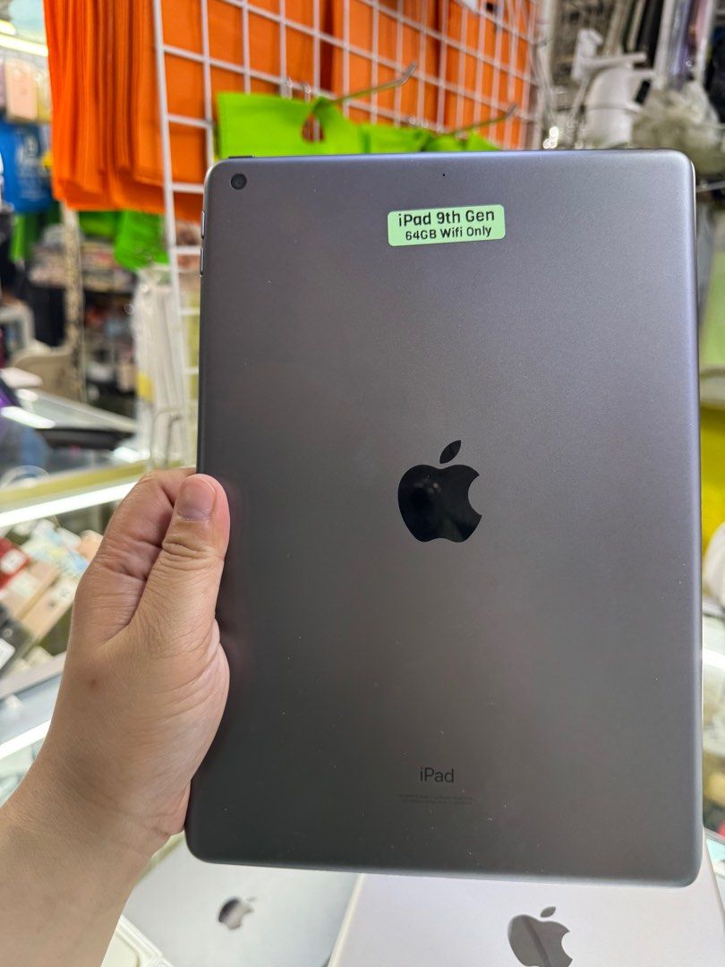 iPad 9th Gen 64GB Wifi Only No Issue (Category: iPad) located in Pasig City. Submitted by fairgadgetshop (Listing ID 1332906886, Image 3). Description: Buy/Sell/Trade/Swap Legit Seller w/ Physical Store Mabilis Kausap Installment via Credit Card, GGives, Gcredit, SPaylater and Billease with additional interest We accepting Brandnew or Secondhand iPad 9th Gen 64GB Wifi Only Working Fingerprint/Truetone No hidden Account/No Issue Reset all you want