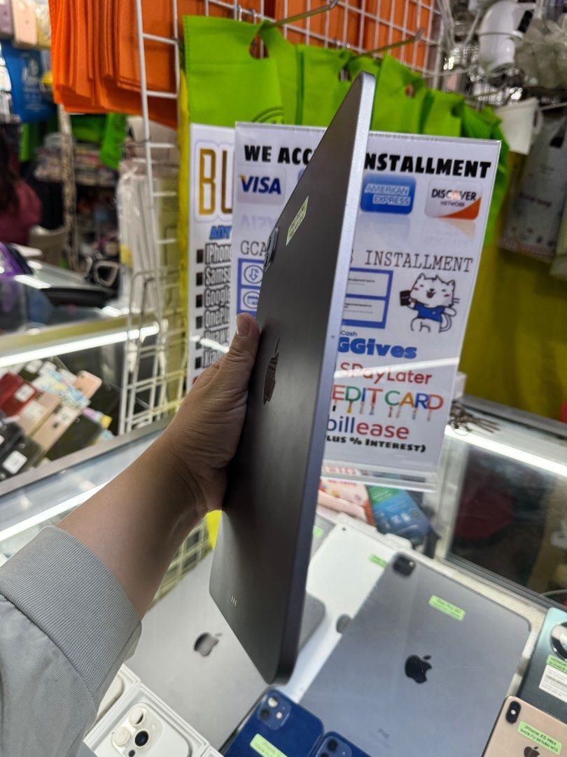 iPad Pro M1 11" 128GB WIFI ONLY NO ISSUE (Category: iPad) located in Pasig City. Submitted by fairgadgetshop (Listing ID 1332909158, Image 3). Description: Buy/Sell/Trade/Swap Legit Seller w/ Physical Store Mabilis Kausap Installment via Credit Card, GGives, Gcredit, SPaylater and Billease with additional interest We accepting Brandnew or Secondhand iPad Pro M1 11" 128GB Wifi Only Working Face ID/Truetone No hidden Account/No Issue Reset all you 