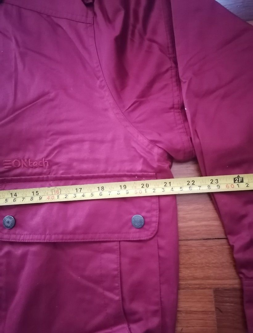 EONtech Jacket (Category: Other Tops) located in Petaling Jaya. Submitted by oliverkong (Listing ID 1332935524, Image 3). Description: .