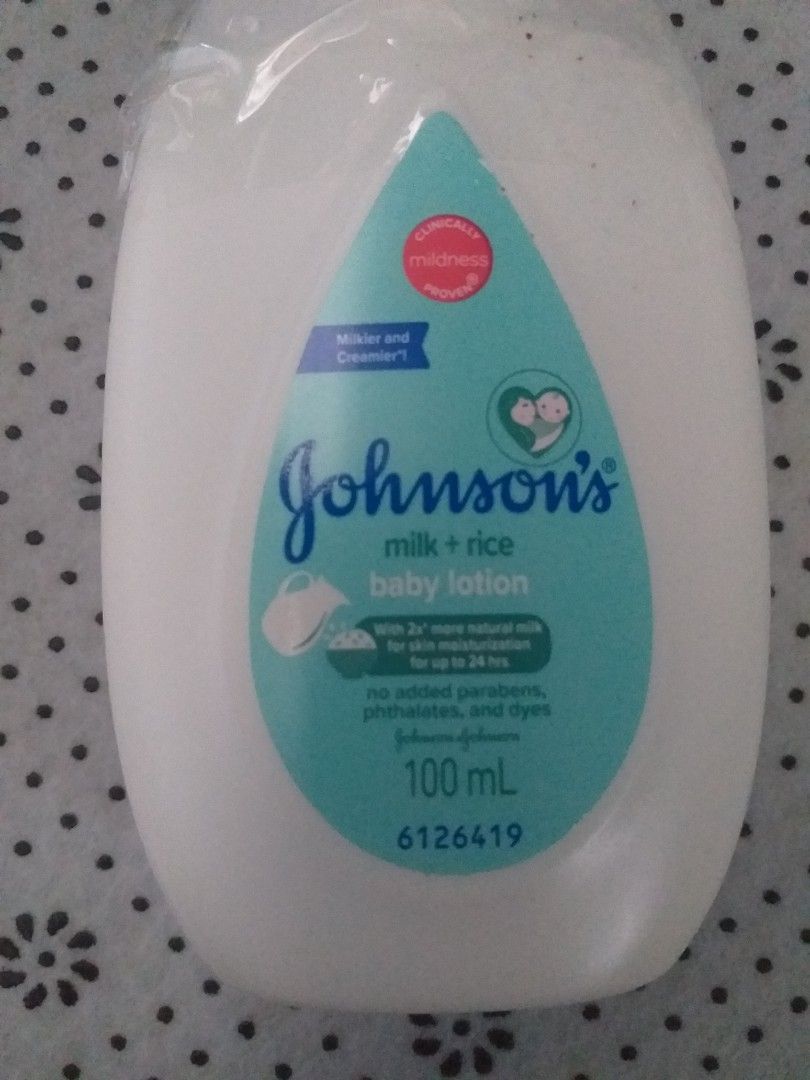 Johnson Milk+ Rice baby lotion (Category: Bathtub & Bath Accessories) located in Quezon City. Submitted by caide_onlineshop (Listing ID 1332824215, Image 1). Description: Johnson Milk+ Rice baby lotion P60.00 each available : 6pcs.