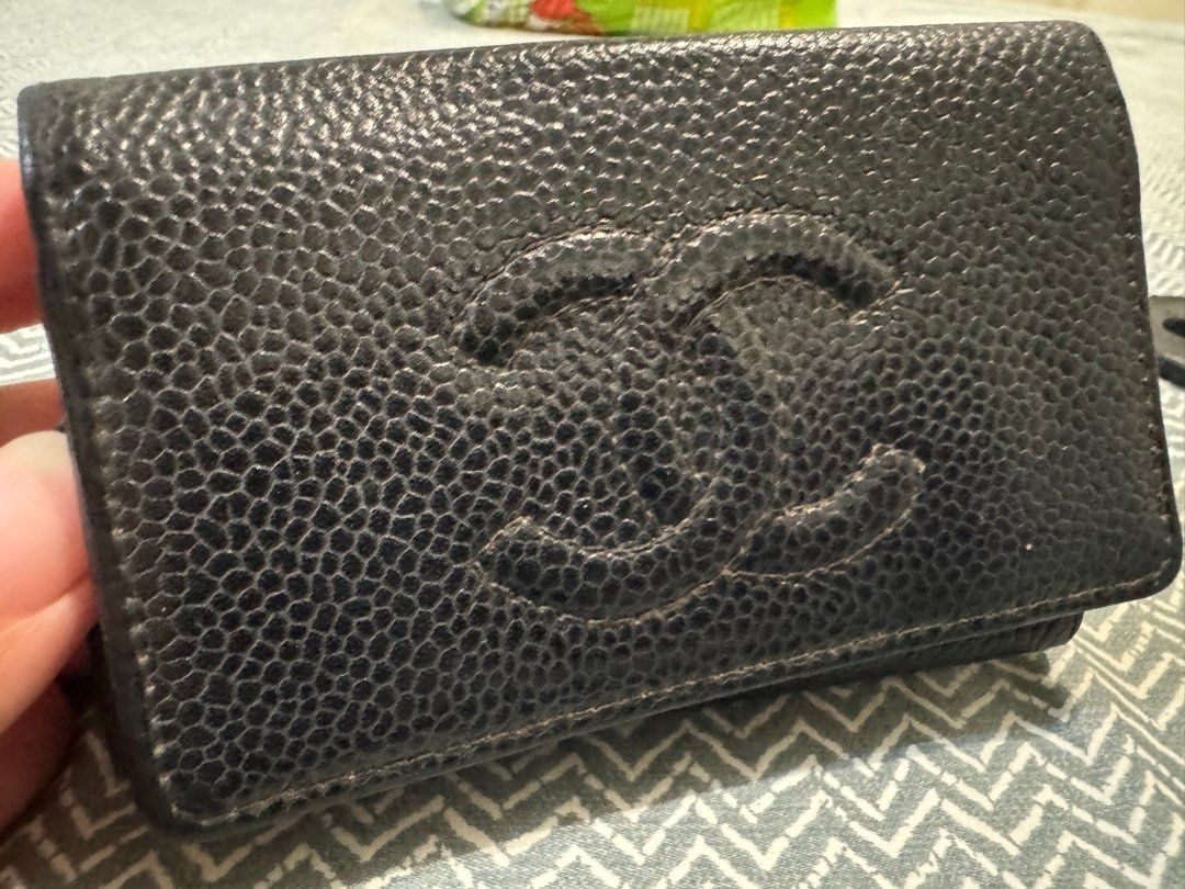 Key holder (Category: Luxury Bags & Wallets) located in Muntinlupa City. Submitted by skapdesign (Listing ID 1332846022, Image 2). Description: Chanel key holder No box no dust bag Authentic from japan .