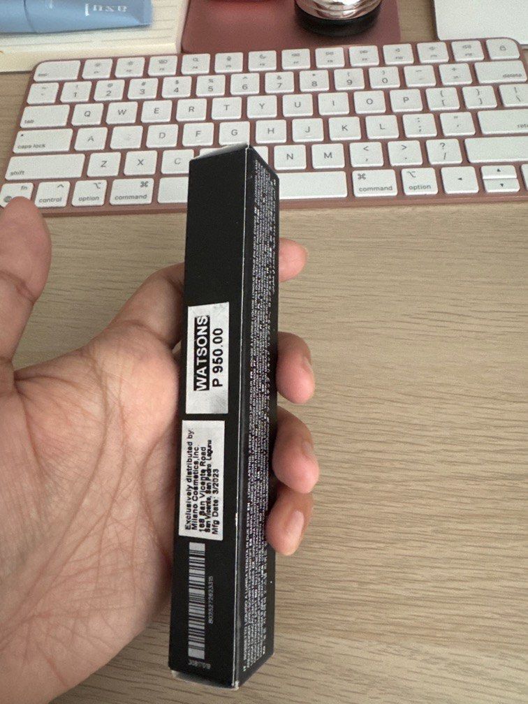 Kiko Milano Unlimited Double Touch (Category: Makeup) located in Pasig City. Submitted by jeimso (Listing ID 1332812809, Image 2). Description: Like New Used once Bought for 950 2 shades avail Take two for 1500, free kiko milano eyebrow sculpt pencil .