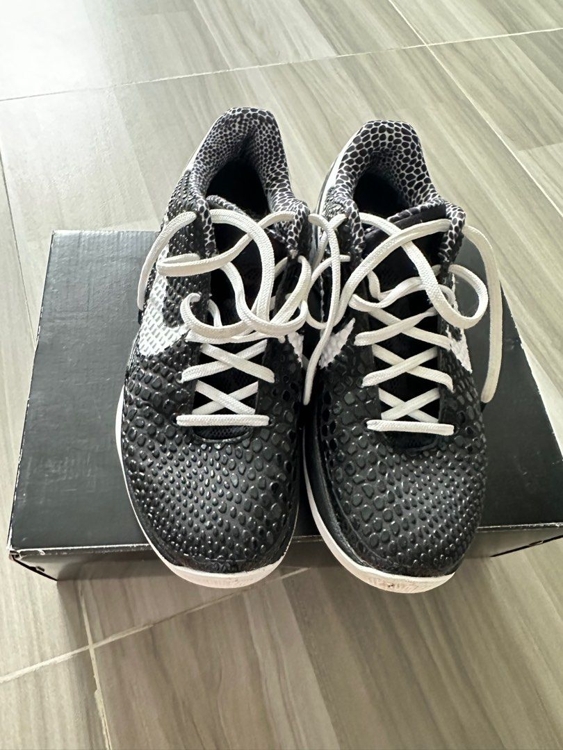 kobe gigi NBA sneaker, 女裝, 鞋, 波鞋- Carousell