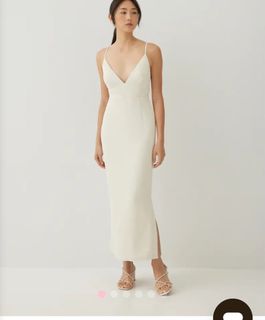 (Category: ) located in . Submitted by cc_wardrobe (Listing ID 1332831170, Image 1). Description: .