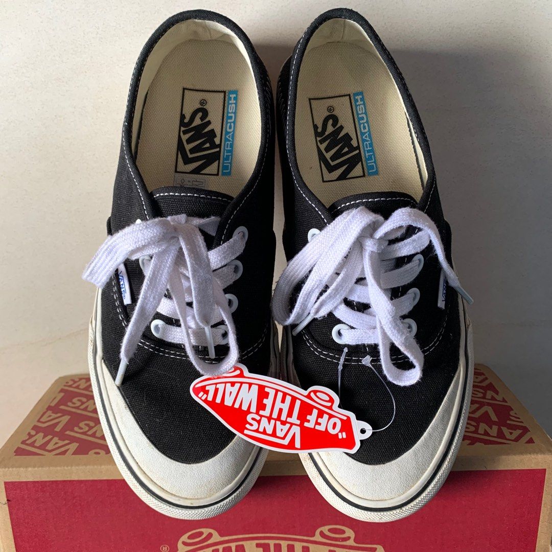 ORIGINAL STORE Vans Authentic Sf sneakers black white sepatu hitam putih shoes not old skool puma new balance Fesyen Wanita Sepatu di Carousell
