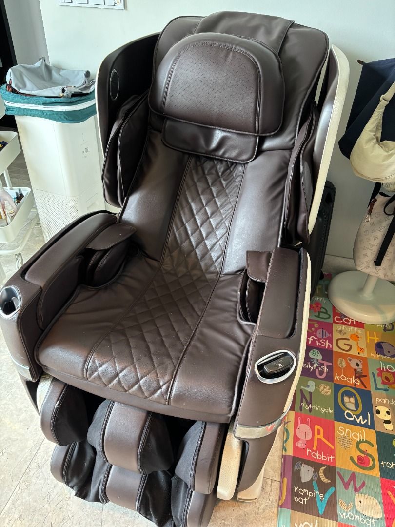 OSIM ULove Massage chair