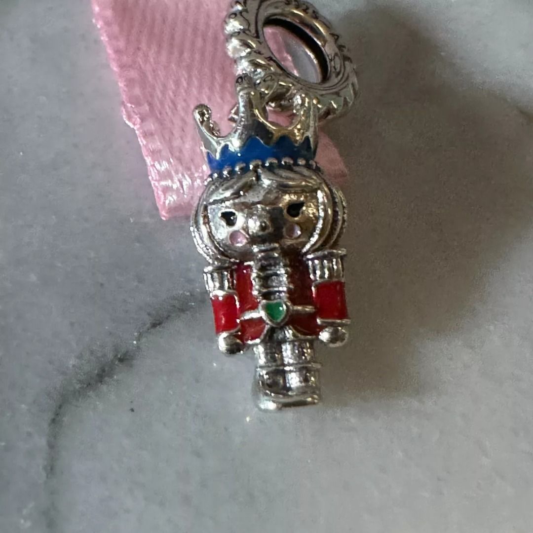 Pandora Charm Festive Nutcracker Dangle 792331C01