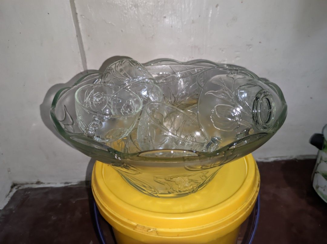 Punch bowl (Category: Other Kitchenware & Tableware) located in Cainta. Submitted by viricks (Listing ID 1332894690, Image 3). Description: Vintage KIG INDONESIAN pm Me.