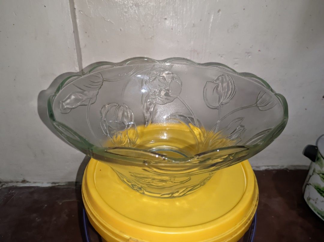 Punch bowl (Category: Other Kitchenware & Tableware) located in Cainta. Submitted by viricks (Listing ID 1332894690, Image 2). Description: Vintage KIG INDONESIAN pm Me.
