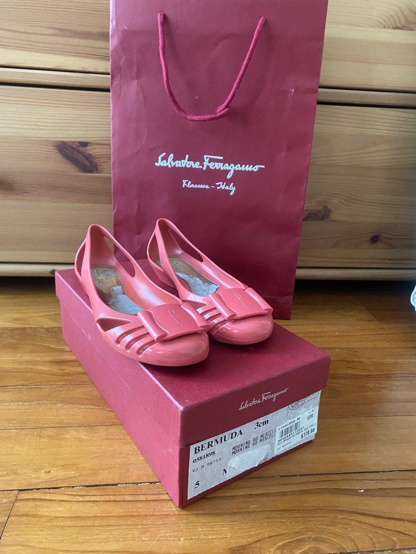 Salvatore ferragamo bermuda jelly flats review best sale