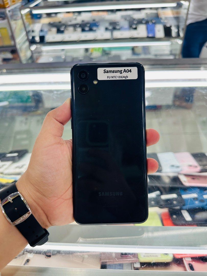 Samsung A04 128gb dualsim (Category: Samsung) located in San Juan City. Submitted by javedsgadgetshop (Listing ID 1332800129, Image 1). Description: OPEN FOR INSTALLMENT VIA CREDIT CARD/GGIVES/SPAY/BILLEASE & SWAP/TRADE-IN! BUY AND SELL! Quick Specs : Samsung A04 •128gb •NTC Variant •Good batt health •Factory Unlock •95% Smoothness •No hidden issue | No Repaired •100% Authentic | Not Refurbished •w/ OEM Charger & store warranty ❣️ - serial can be