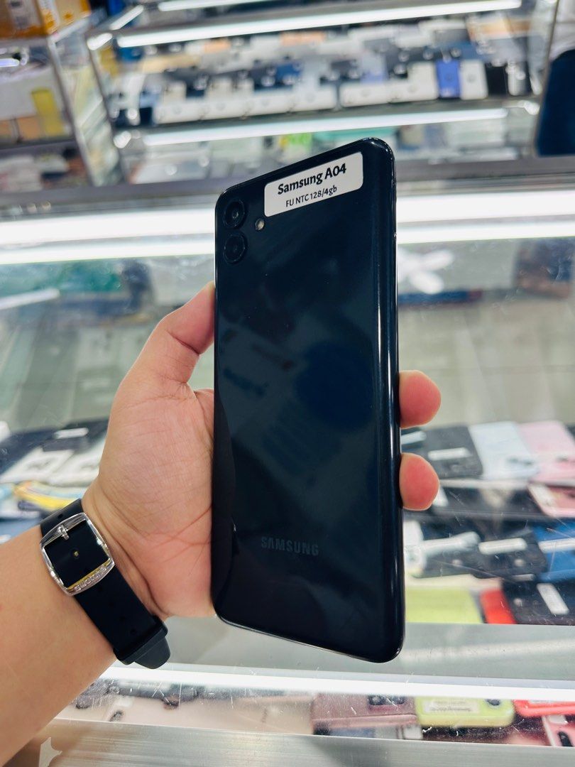 Samsung A04 128gb dualsim (Category: Samsung) located in San Juan City. Submitted by javedsgadgetshop (Listing ID 1332800129, Image 2). Description: OPEN FOR INSTALLMENT VIA CREDIT CARD/GGIVES/SPAY/BILLEASE & SWAP/TRADE-IN! BUY AND SELL! Quick Specs : Samsung A04 •128gb •NTC Variant •Good batt health •Factory Unlock •95% Smoothness •No hidden issue | No Repaired •100% Authentic | Not Refurbished •w/ OEM Charger & store warranty ❣️ - serial can be