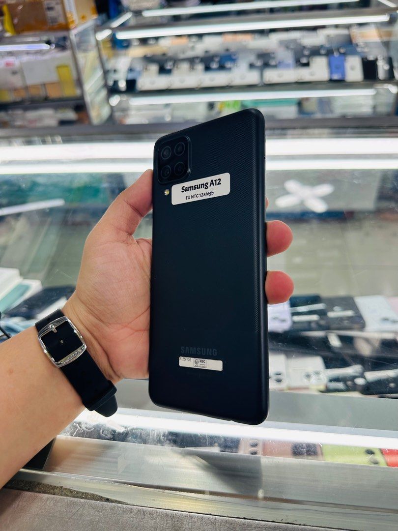 Samsung A72 256gb Dualsim FU (Category: Samsung) located in San Juan City. Submitted by javedsgadgetshop (Listing ID 1332797666, Image 2). Description: OPEN FOR INSTALLMENT VIA CREDIT CARD/GGIVES/SPAY/BILLEASE & SWAP/TRADE-IN! BUY AND SELL! Quick Specs : Samsung A72 •256gb •NTC Variant •Good batt health •Factory Unlock •95% Smoothness •No hidden issue | No Repaired •100% Authentic | Not Refurbished •w/ OEM Charger & store warranty ❣️ - serial can