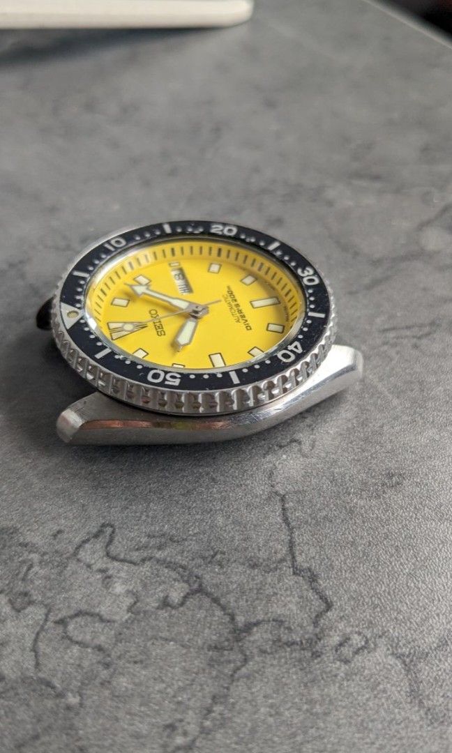Yellow seiko skx cheap