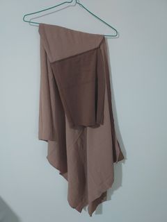 (Category: ) located in . Submitted by ibushop (Listing ID 1332877529, Image 1). Description: .