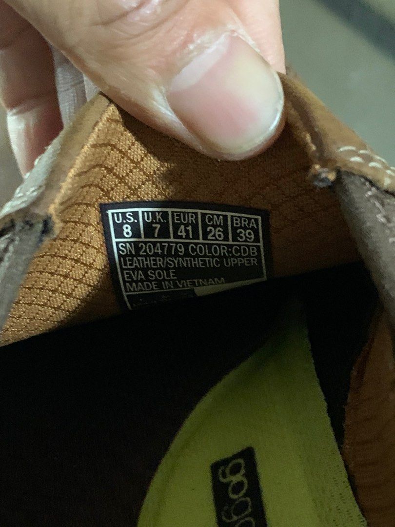 Sketchers shoe (Category: Casual Shoes) located in Koronadal. Submitted by bokanism (Listing ID 1332963247, Image 3). Description: Skechers manix 10/10 condition Used once Super good as new, Rfs di kasta sa paa ko malaki kasi intrada ko, Size 41 .