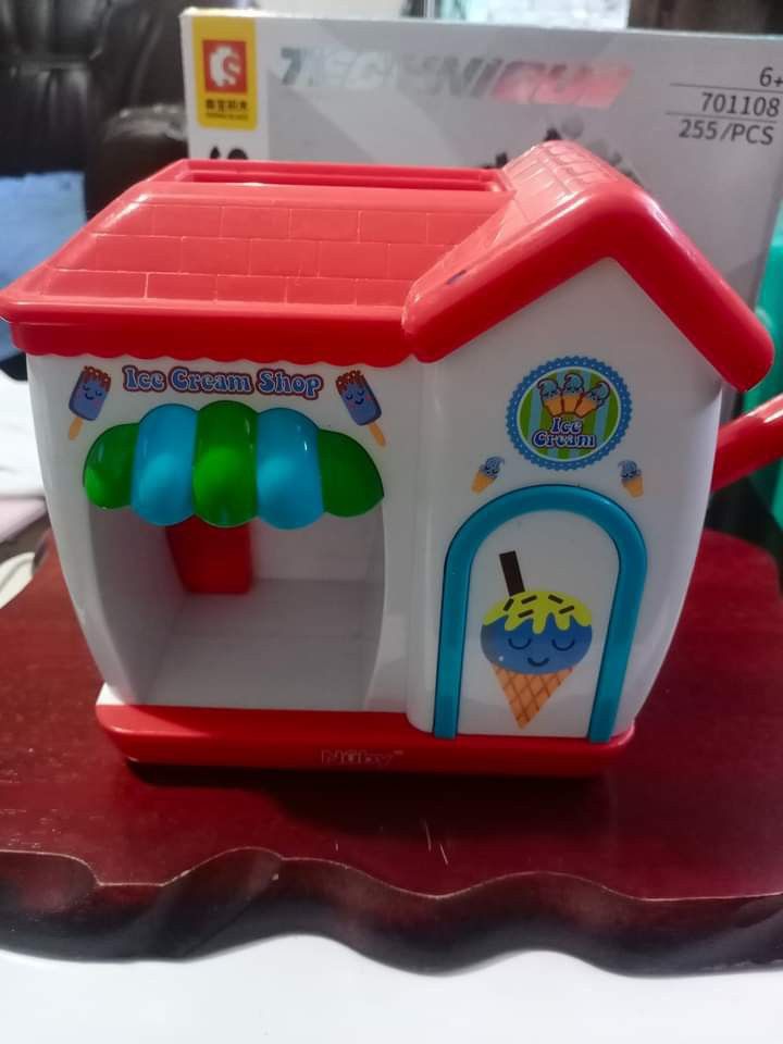 NUBY ice cream shop bubble machine (Category: Kids Toys) located in Tabaco. Submitted by fritznicoleshoppe (Listing ID 1332912579, Image 2). Description: NUBY ice cream shop bubble machine. Pre-loved po pero working . Wala na rin yung ice cream cone improvised na lang ng mga plastic cup❤️👍. Selling "as is" pa rin.. 1k to 2k price ng brand new..