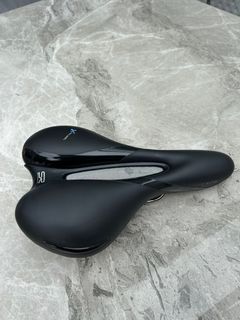 （分類：）位於 。 由 hoyinhs 提交（商品編號 1332912626，圖片 1）。簡介： 。