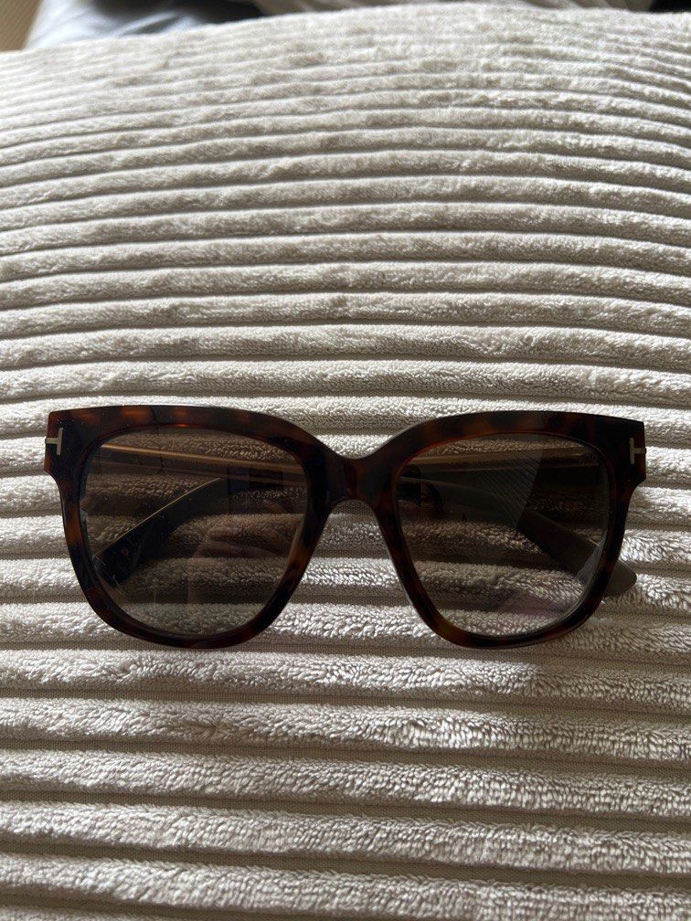 Tom ford polarized sunglasses Carousell