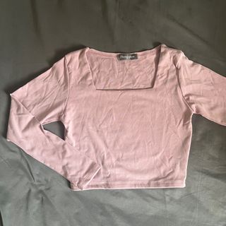 (Category: ) located in . Submitted by helpmycloset.97 (Listing ID 1332829538, Image 1). Description: .