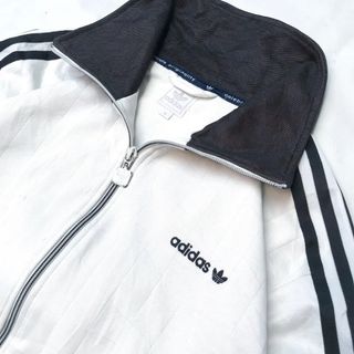 (Kategori: ) berada di . Dikirim oleh jacketthrifting (ID iklan 1332856527, Gambar 1). Deskripsi: .