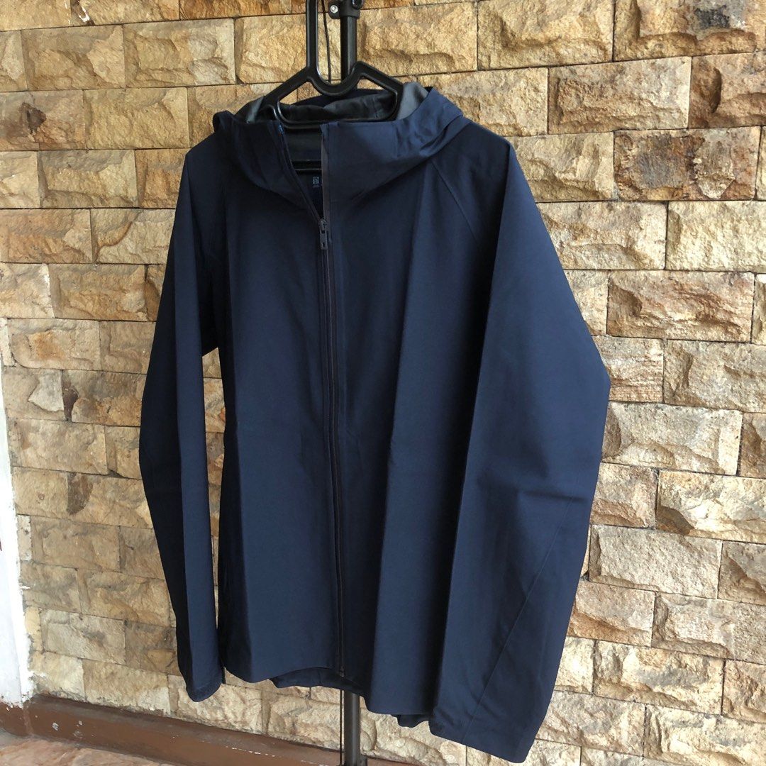 Jaket uniqlo waterproof top