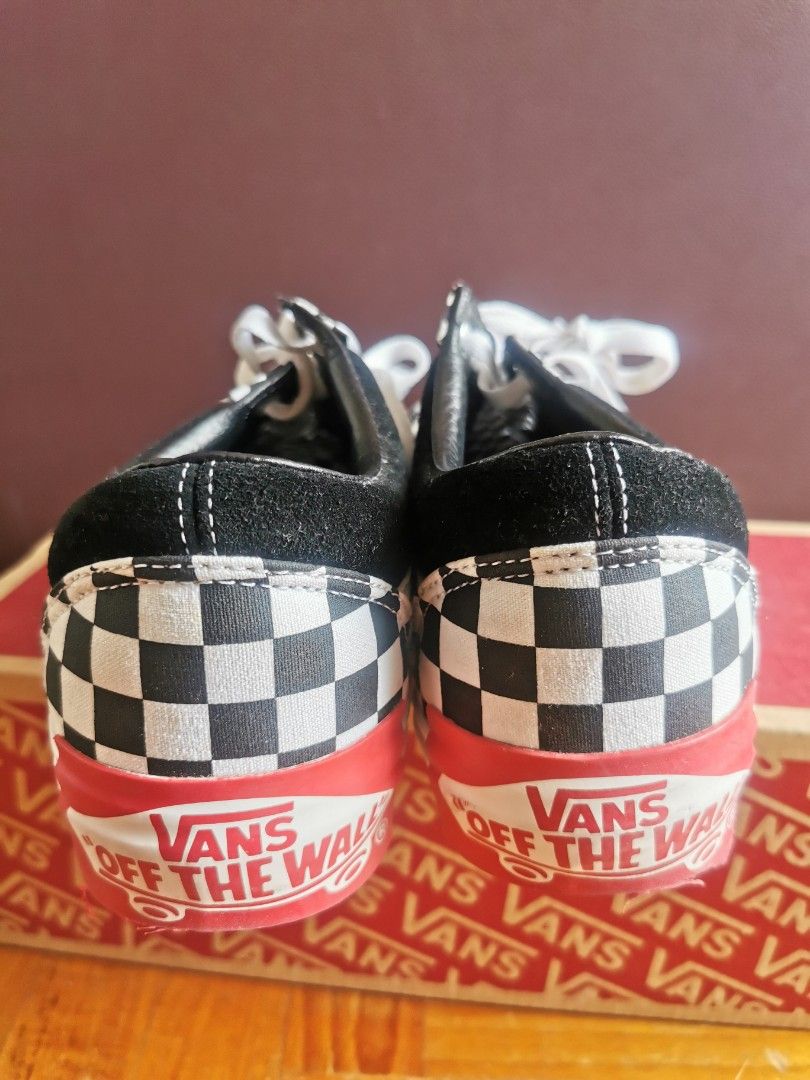 Checkered old schools online