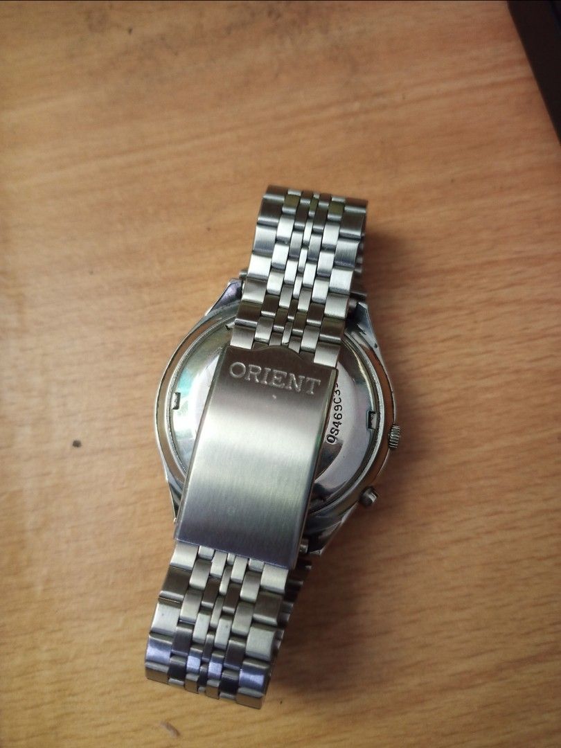 Vintage Orient automatic watch (Category: Men's Watches) located in Paranaque City. Submitted by timeforus (Listing ID 1332838993, Image 3). Description: in good working condition. ready to wear.