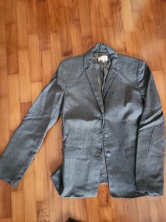 (Category: ) located in . Submitted by lovetoshop_rls (Listing ID 1332809069, Image 1). Description: .