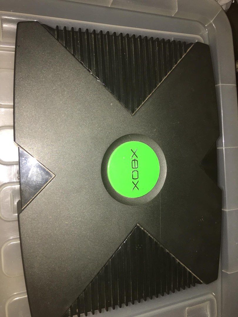 XBOX first generation (Category: Xbox) located in Quezon City. Submitted by collectionneursonline88 (Listing ID 1332901708, Image 2). Description: ⚠️ PLEASE READ 🚫 Defective unit 🚫 known issues - no power 🚫 other hidden issues may arise selling this as is for parts / restoration 📍 Item location : Balintawak Quezon City Meetups Balintawak Camachile 7/11 📦 Shipping : Lalamove / Grab Metro Manila GogoExpress outside Metro Manila.