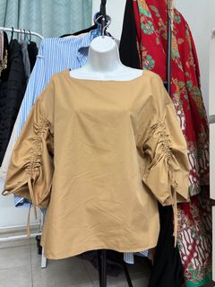 (Category: ) located in . Submitted by ainaawho (Listing ID 1332935028, Image 1). Description: .