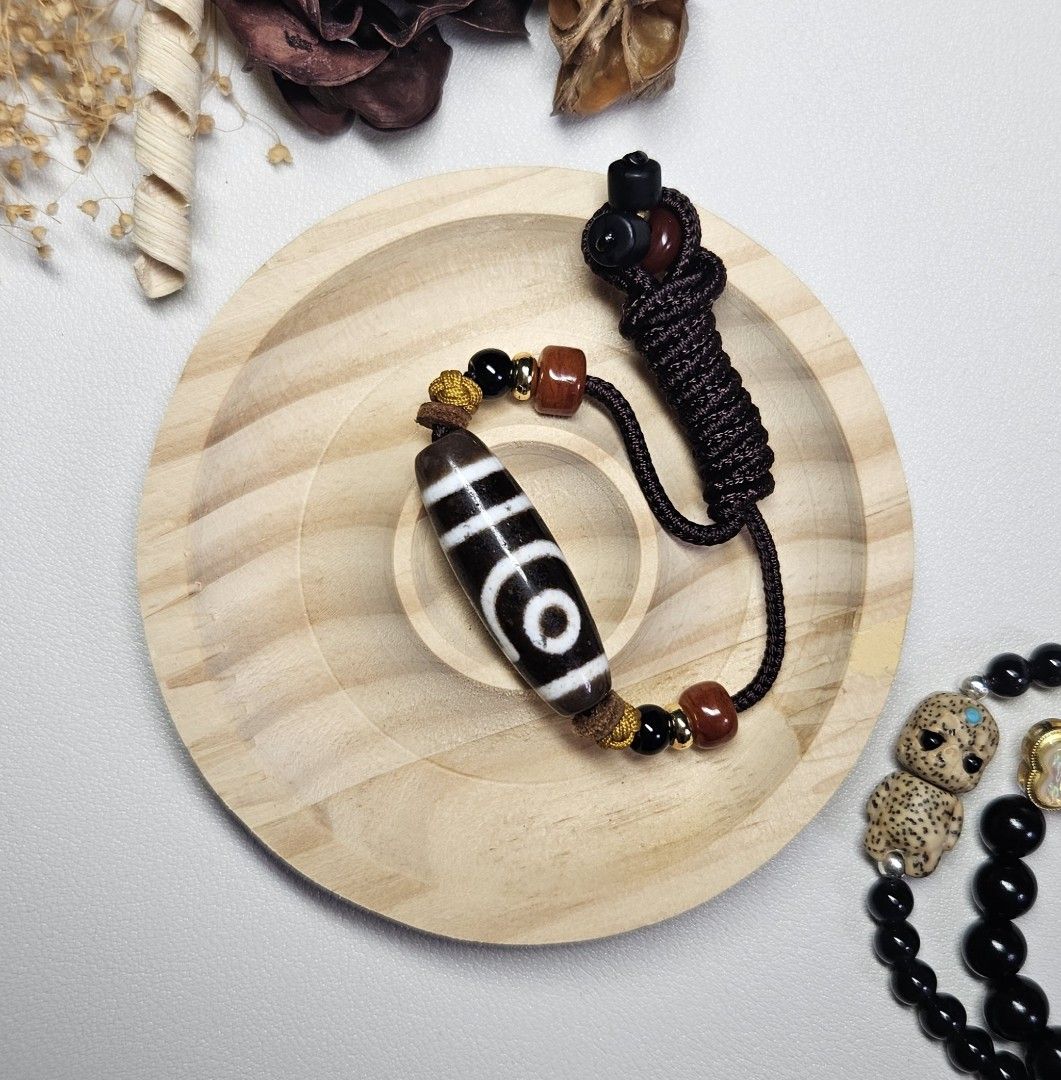 dZi beads(二眼) ネックレス Two Eye Togetherness Dzi Bead Necklace