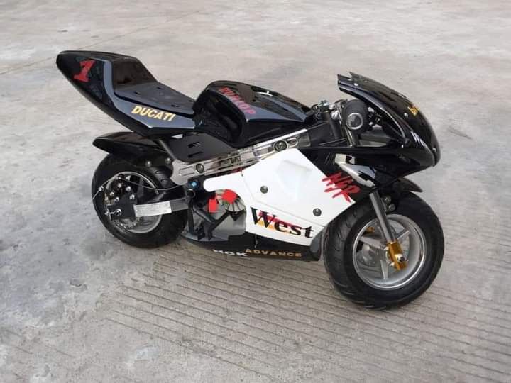 49cc ninja motor (Category: Motorbikes for Sale) located in Manila. Submitted by saguittarian06 (Listing ID 1333097061, Image 2). Description: ₱7200 . 49cc Ninja motor Single Cyclinder/Gasoline type mixed with 2T Oil 95% Gas and 5% 2T Oil If you add gasoline directly without 2T, the motor will burn out and cannot be used normally Gas Tank: 1.5 liters Max Speed: 45kmph Weight Capacity: 60kg Cooling: Air-cooled Drive: Chain Single Muffler Start Eng