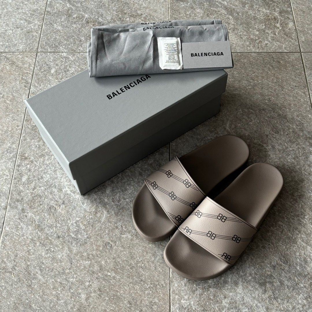 Balenciaga Beige Slides Balenciaga Logo Flippin Pool Slides Beige