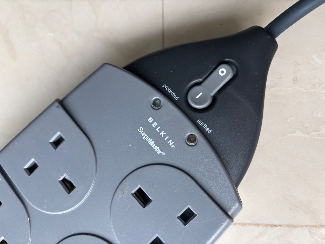 Belkin F9g823sa4m Belkin Surge Protector (gold), TV Home