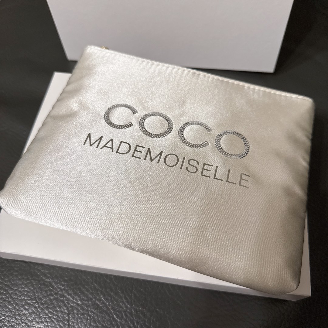 全新✨CHANEL COCO MADEMOISELLE化妝袋, 女裝, 飾物及配件, 飾物