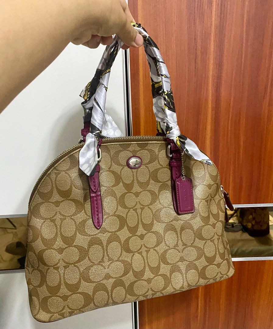 Coach Handbag Alma (Category: Luxury Bags & Wallets) located in Manila. Submitted by ainahbatu71494 (Listing ID 1332990808, Image 1). Description: Type of Bag: Handbag Brand: AUTHENTIC Coach Bag 💯👌🏻 Condition: Preloved ❤️ (9.5 / 10) Color: Brown and Violet Price: 1,399 php 💯 Money back guarantee if proven fake😉 🛑Disclaimer: Color may slightly different in actual due to lightning and camera setting. Manage your expectations as it is preloved