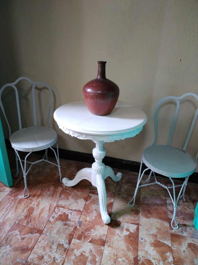 2 batibot chairs Fastrack sale 3500 (Category: Tables & Sets) located in Mandaluyong City. Submitted by katkat888kit (Listing ID 1333003434, Image 1). Description: 3500 2 batibot chairs pick up only or via lalamove mandAluyong city.