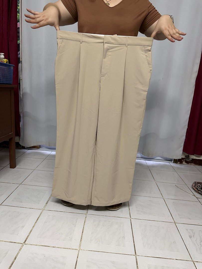 COTTON ON CURVE TROUSERS / PANTS (Category: Other Bottoms) located in Dumaguete. Submitted by prelovedbysuzy (Listing ID 1333067699, Image 3). Description: Cotton On Curve (Plus Size) Size UK 20 or US16 Good condition Only fitted the pants once but removed the tag #cottonon #cottononcurve #curve #plussize #plussizepants #bottoms .
