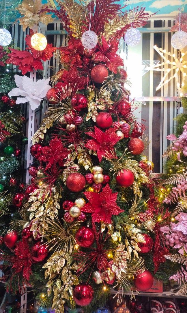 Decorations for Christmas tree (Category: Other Home Decor) located in Manila. Submitted by jamesgani08 (Listing ID 1332987486, Image 3). Description: .